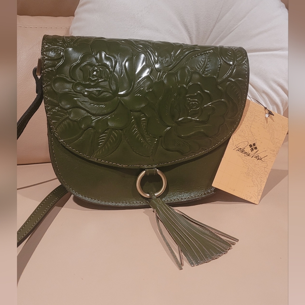 ✨️Host Pick✨️Patricia Nash Green Embossed Rose Leather Crossbody Bag